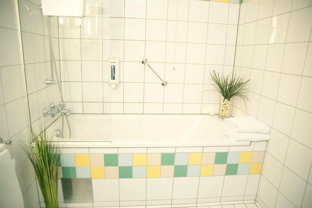 Hotel Hillinger Vienna 3*,  Austria